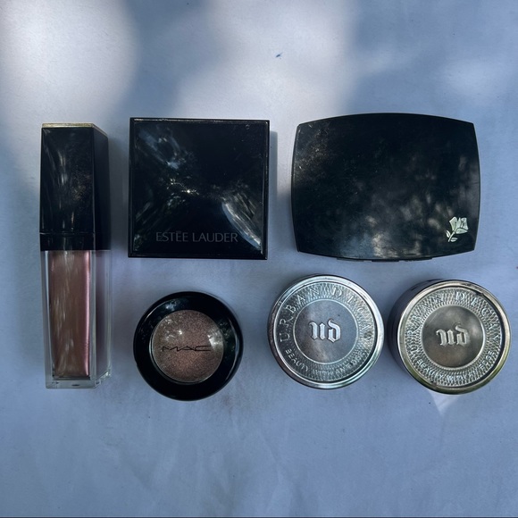 Makeup bundle - Picture 3 of 3